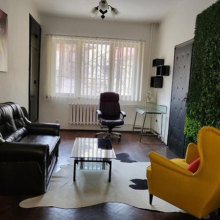 Top Center Cozy And Spacious Apartment Sofia Esterno foto